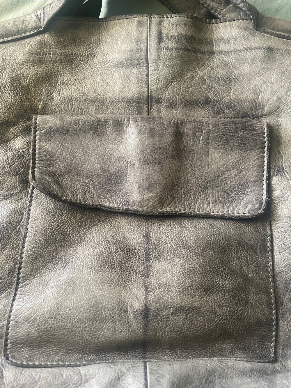 latico Metallic Gray Leather Shoulder Bag with Front Pocket - Picture 2 of 6